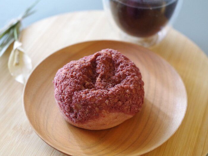 【セブン】ザクもち食感がヤミツキ！ 秋の味覚が味わえる“焼きいも”シュークリームを実食！