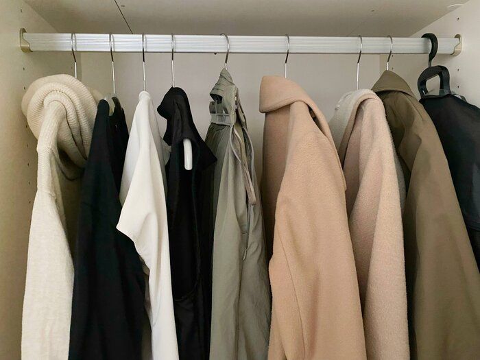 【衣替えやめた】少ない服で暮らして5年目の私が考えるメリット・デメリット