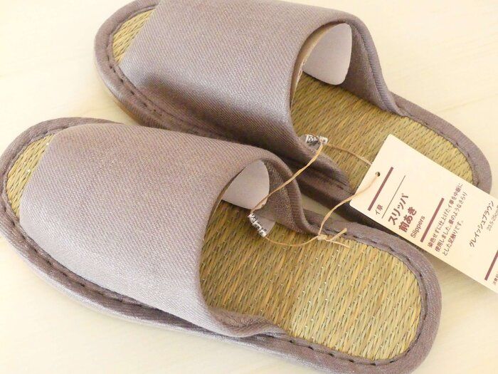【無印良品】おうち時間は裸足派な人必見！足の裏から涼を感じるイ草スリッパ