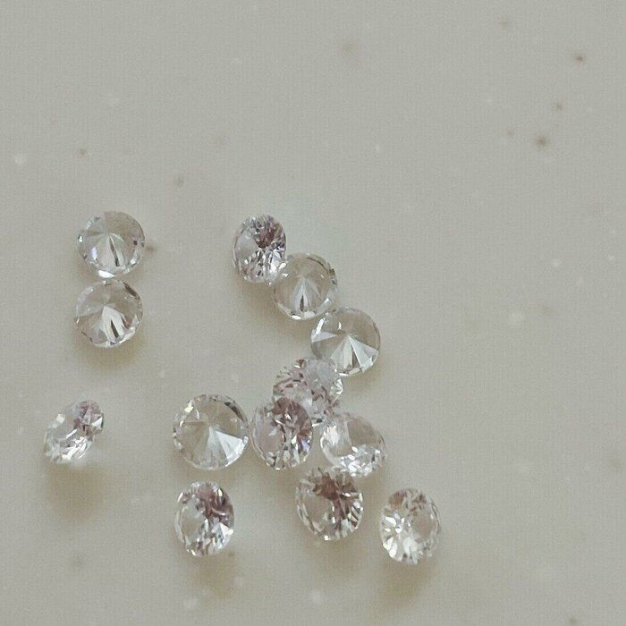 【ダイソー】え？！見間違い？ダイソーに宝石売ってるっ！