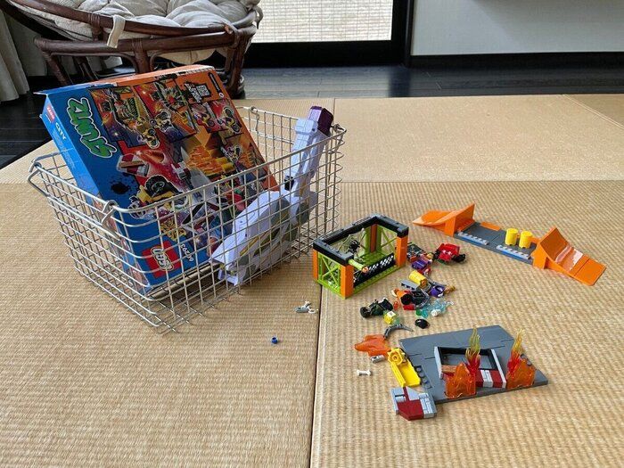 【幼児でもお片付けできる】ミニマリストママが見つけた『リビングのキレイキープ術』