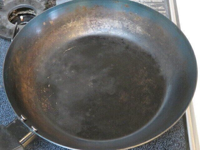 1年以上使い続けてわかった！鉄フライパンのメリットデメリット