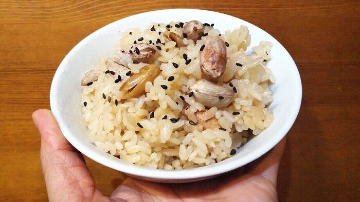 「落花生」は炊き込むと絶品！新食感＆満足度高めの炊き込みご飯レシピ