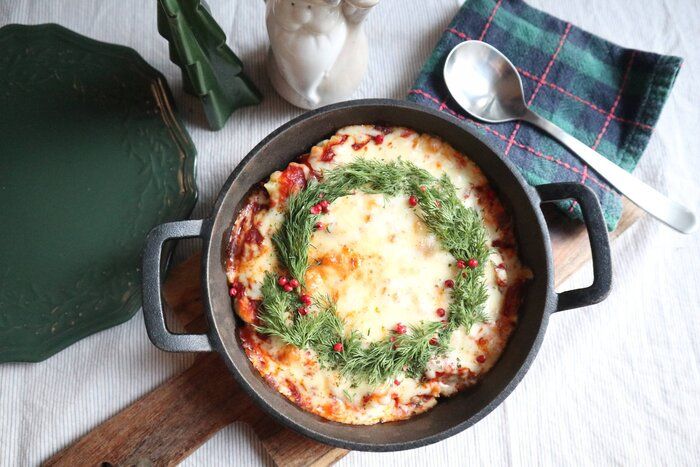 クリスマスにもおすすめ！市販のパスタソースで時短‼とろける美味しさのスキレット料理