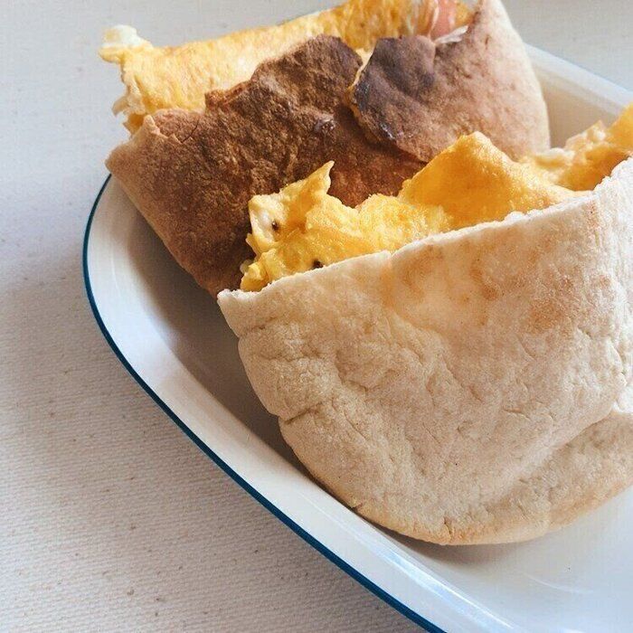 【業務スーパー】西日本限定発売中？イギリス直輸入のパン！ポケットに何入れる？