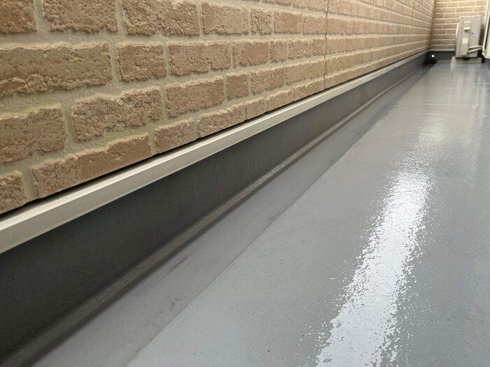 【ダイソー/カインズ】ベランダ掃除は「雨の日」がおすすめ！！～便利グッズも紹介～