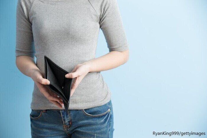 贅沢していないのになぜか貯まらない人の特徴5選