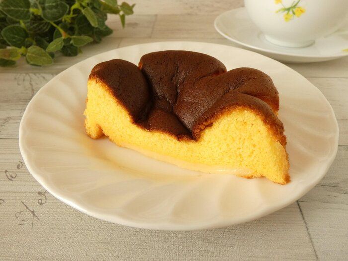 【ファミマ】ふわとろ食感にほっぺたが落ちる！「ふわなまかすてらケーキ」は幸せ気分のご褒美スイーツ