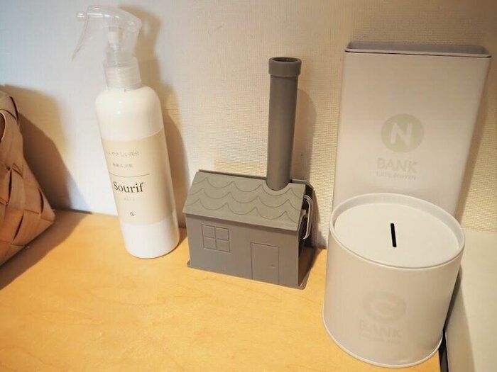 【セリア】さりげなく置いておける！可愛いカーペーットローラー