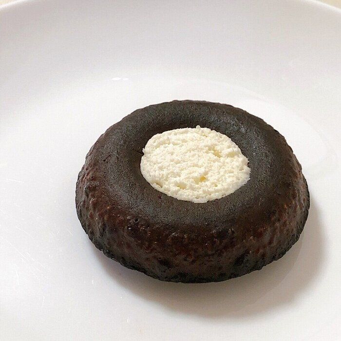 【ファミマ】もう食べた？話題の進化系「生」カヌレ