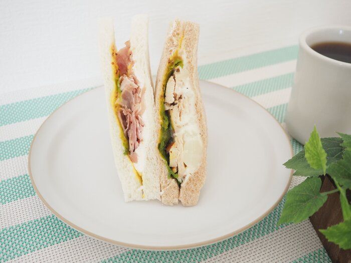 【ミニストップ】サンドイッチを一段上へ！タレサンドのタレが具材をまとめ上げる！