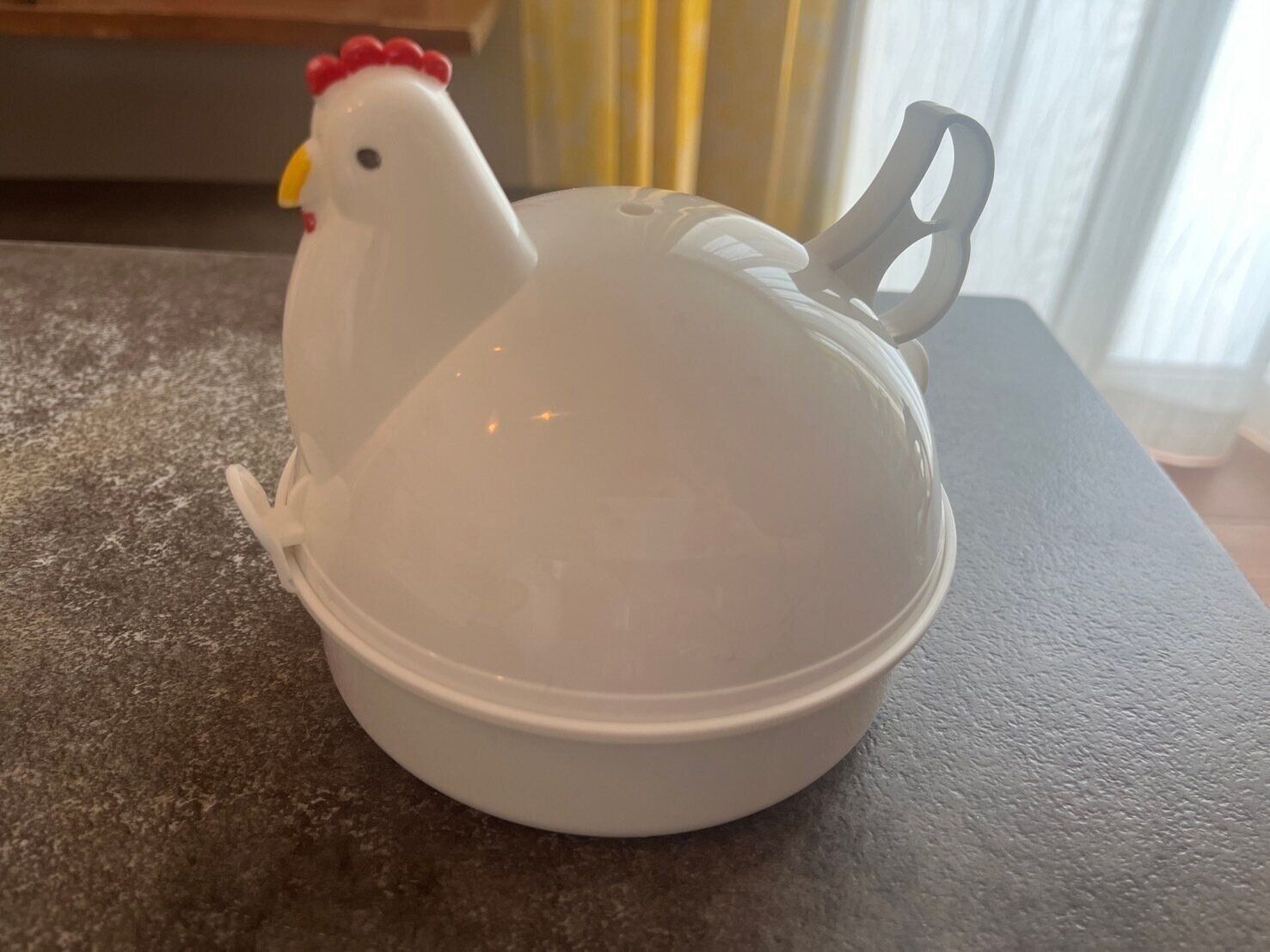 【便利グッズ】もう鍋はいらない？ゆで卵はレンジで作る時代に！ツルッと殻をむくワザも紹介