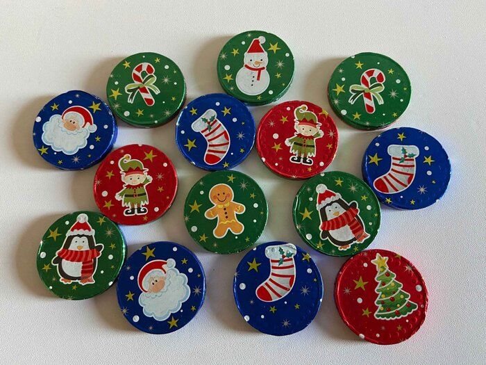 【カルディ】クリスマスデザインがかわいいハッピーホリデーコインチョコレートに注目！