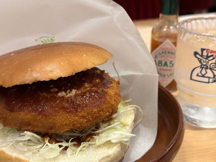 【コメダ】サクッ！トロッ！シャキッ！アツアツトロ〜リ濃厚チーズソースがたっぷり入った冬にピッタリのグラクロは超満足ボリューミー！