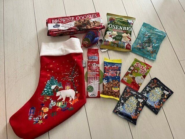 【カルディ】待ってました！プレゼントにも是非！お菓子や珈琲がたっぷり入ったクリスマスソックス！