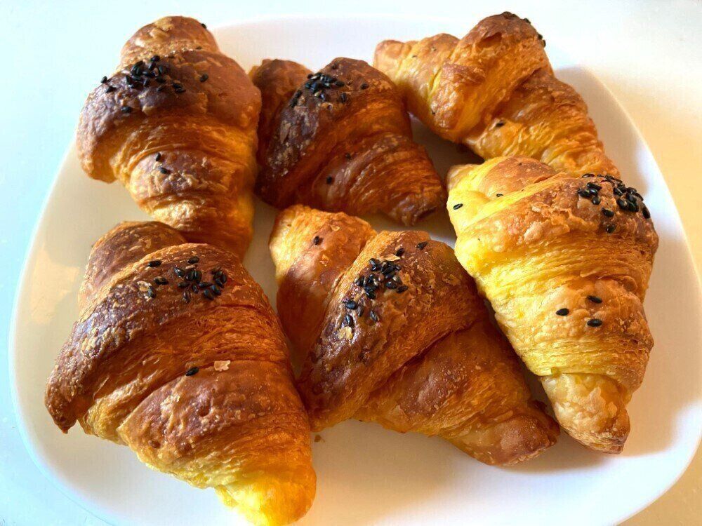 【ロピア】旬の味覚「焼きいもクロワッサン」が絶品！さらにおいしく食べる方法とは!?