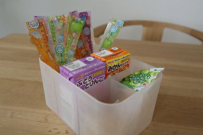【ダイソー】夏のおやつセットに！『積み重ね収納ボックス』でスティックゼリーをきれいに収納！