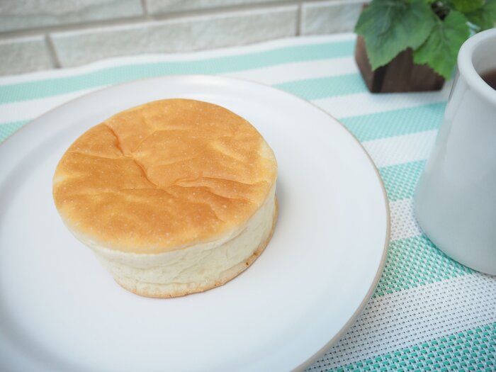 【ミニストップ】ダイドーブレンドコーヒーとコラボ！コーヒーあんぱん（ホイップクリーム入り）はコーヒー味を完全再現！