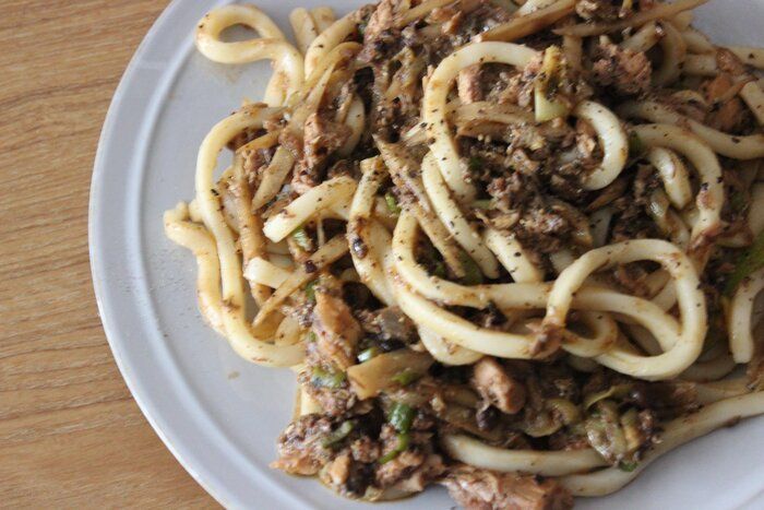 簡単でおいしい！15分でできる鯖缶の濃厚和え麺