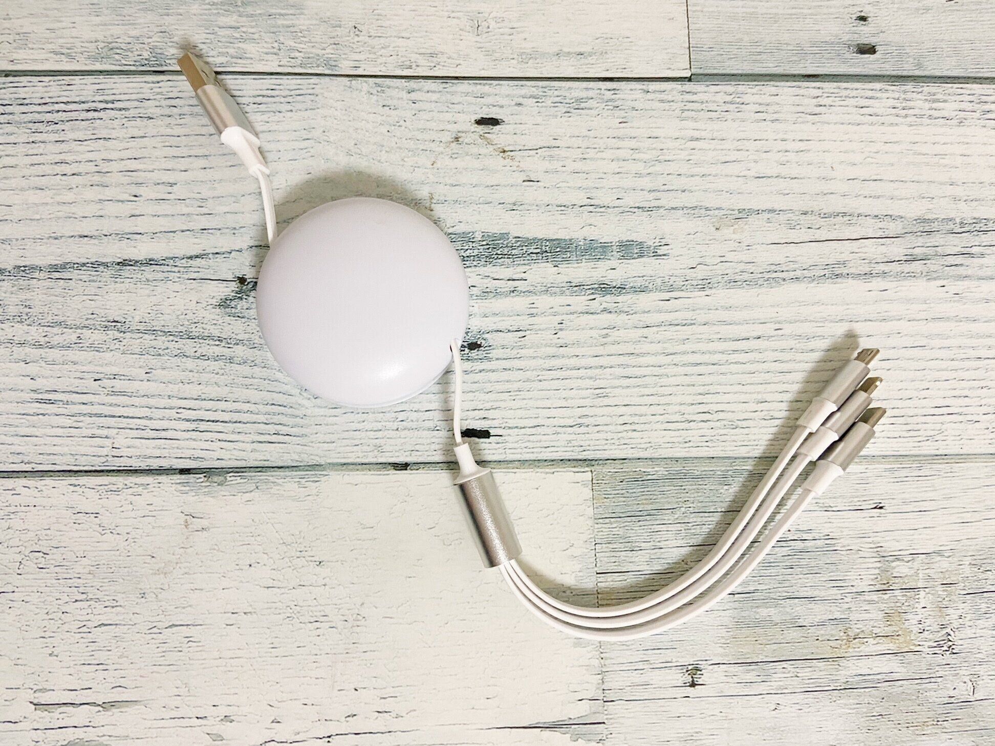 【3COINS】スリコさん待ってました！1人1つは持ち歩きたいデバイスアイテムが新登場！