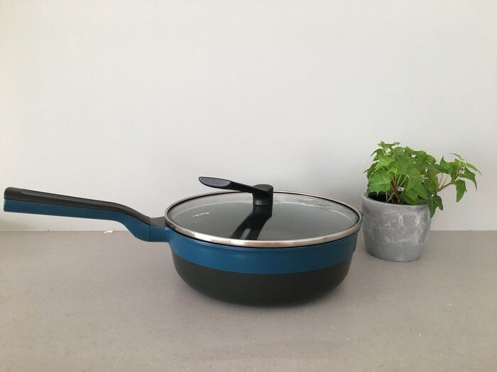 え？これも？！今大人気！ふるさと納税であの有名フライパンが手に入る！