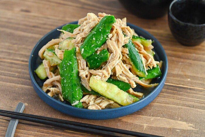 包丁なし！コンロもなし！しかも家計にやさしい♪栄養満点「鶏むね肉ときゅうりのゴマまみれ」レシピ