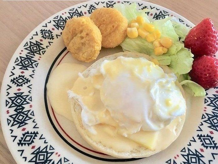 15分で「エッグベネディクト」プレート