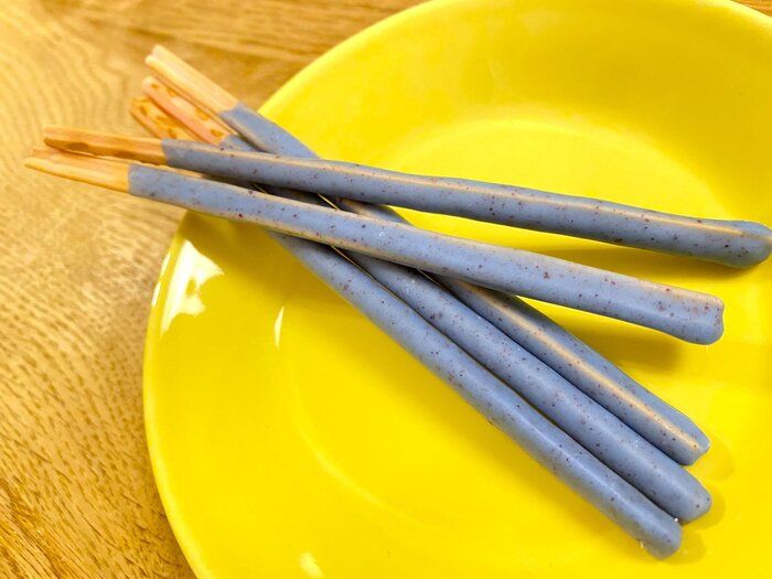 【ポッキー新商品】売り切れ注意！ナニコレ！女子ウケ抜群　びっくりカラーな青いハートポッキー