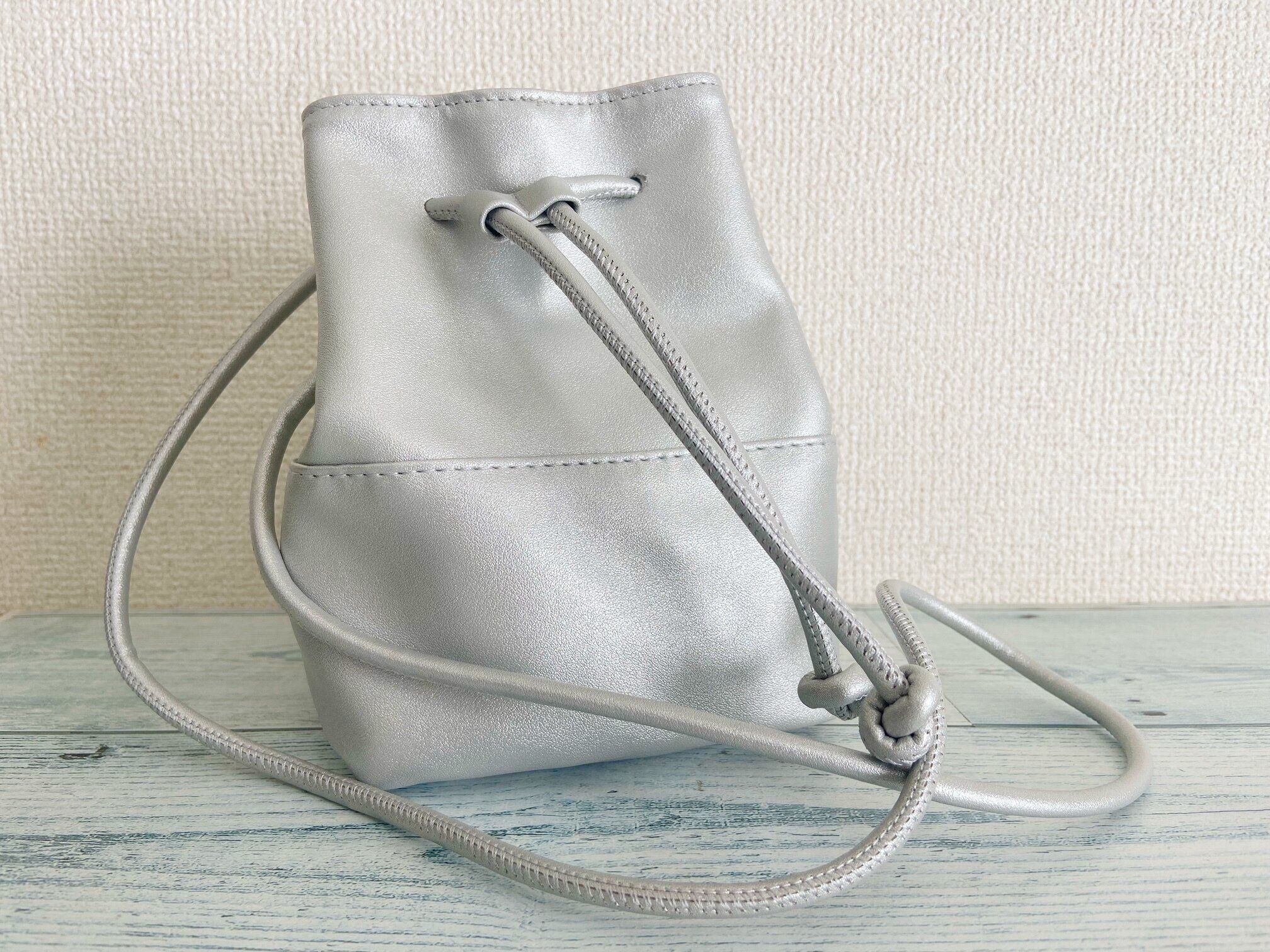 スリコさん……値段2度見しちゃったよ！1,000円以下！？高見え新作バッグでおしゃれさんの仲間入り！