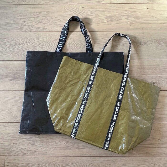 【セリア】プールバッグが110円で買える！？アウトドアに最適なトートバッグは完売前にゲットして！