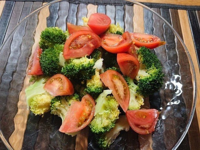 【美味しい生活】美味しいトマトとヘルシーなソーセージ