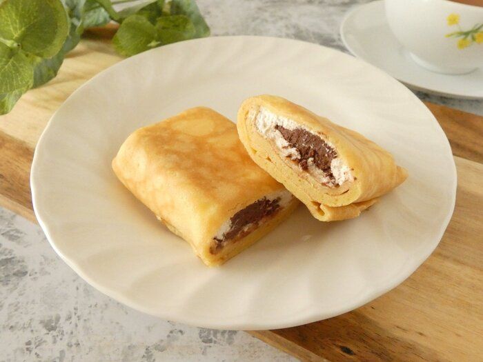 【ファミマ】もちもち食感と濃厚生チョコに大満足「ファミマ・ザ・クレープ　生チョコ」はリピ決定の贅沢スイーツ