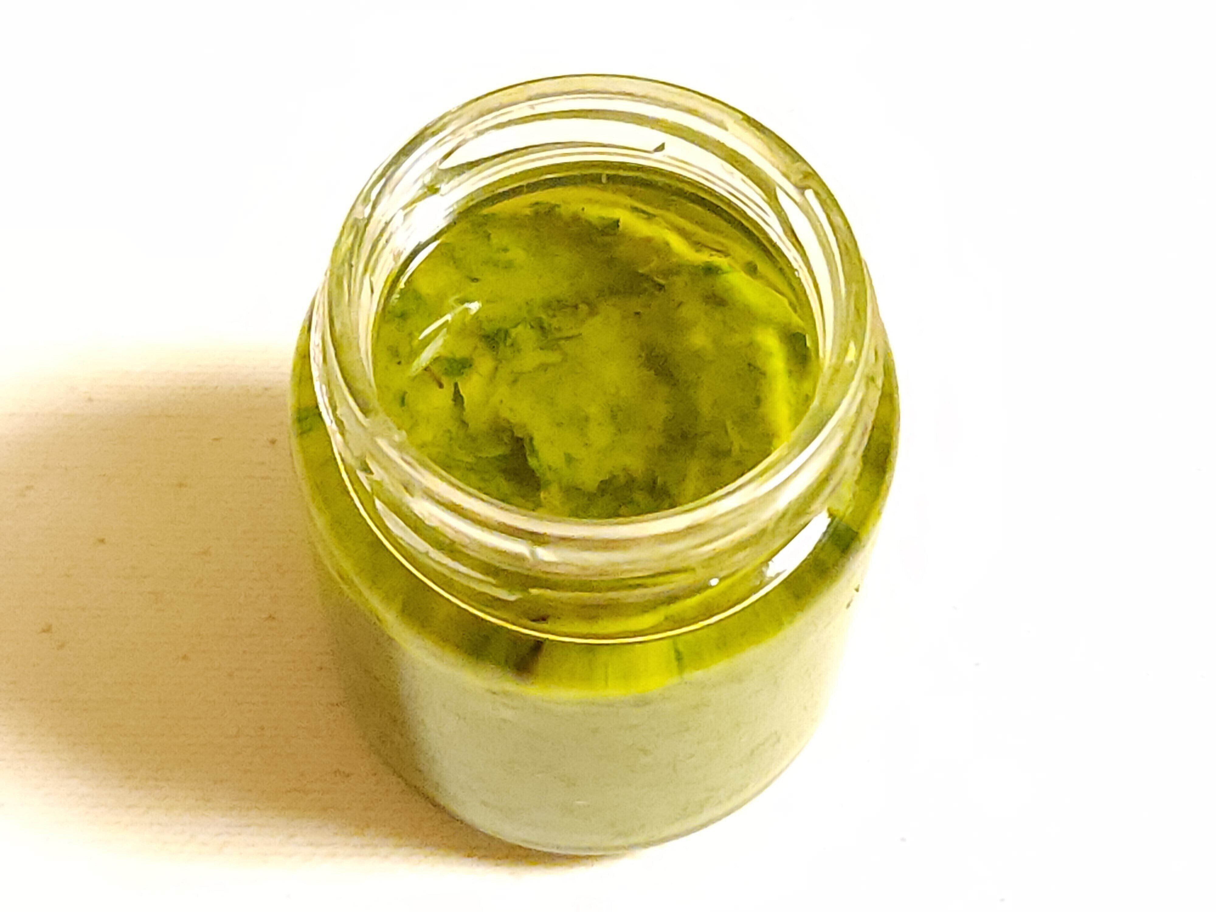 【ハーブごはん】主食にも副菜にも使える！簡単ホットバジルソース