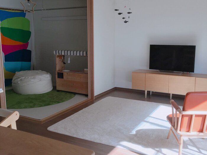 ソファーありなしどちらも経験したシンプリストが伝授！「ソファーなし」が快適な条件とは？