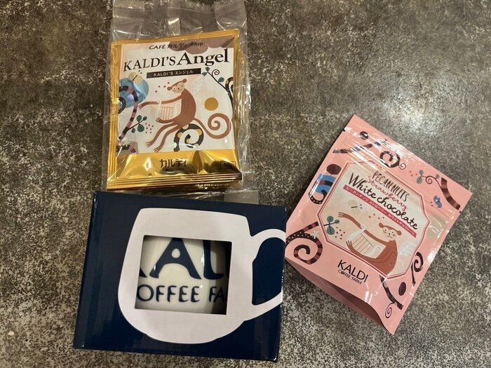 【KALDI】数量限定！マグカップがついたコーヒー&チョコレートのセットは要チェック！