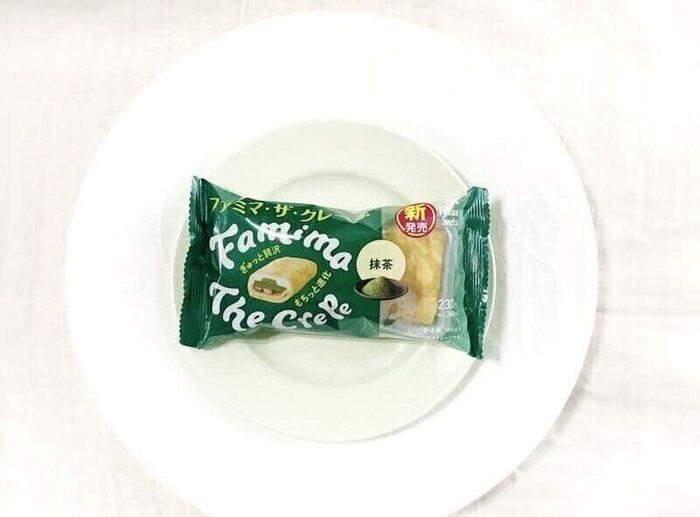ファミマスイーツの新作、抹茶のクレープ