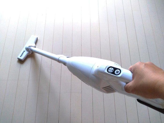 コードレス派？コード付き派？2階建ての掃除機事情