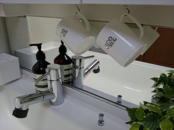 【ドア裏収納】収納場所が増えて掃除も楽になるその方法とは？！～洗面所編～