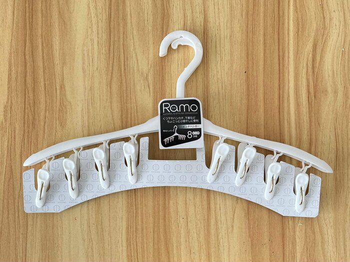 【ダイソー】こんなの欲しかった！洗濯物のちょい干しは110円のハンガーで決まり！
