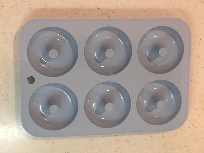 おやつにドーナツはいかが 念願のセリアのドーナツ型ゲット 簡単でおいしくて最高 サンキュ Style