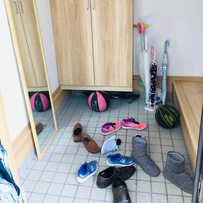 【激変！ビフォーアフター】玄関オープン収納はメリットだらけ！散らかる靴がなくなった