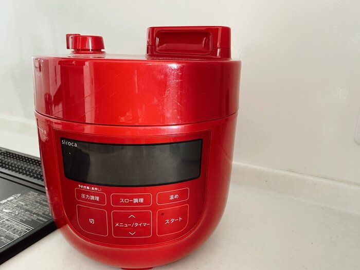 メインだけでなく汁物にも使えて便利！電気圧力鍋