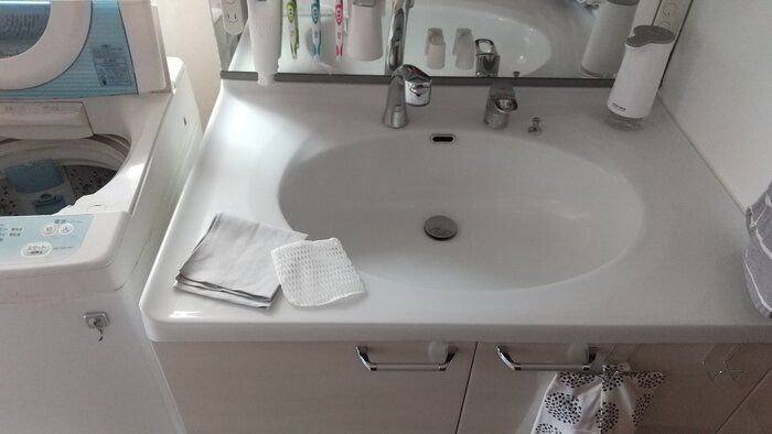 ズボラでも続けられる！洗剤不要で洗面所をピカピカにできる掃除アイテム