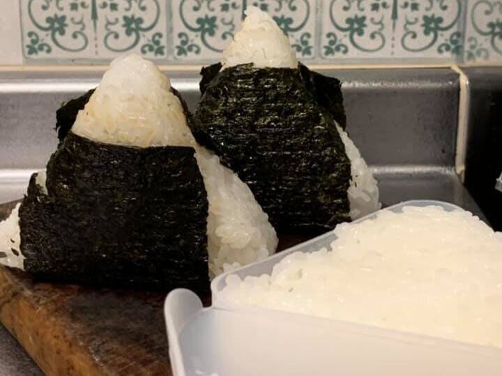 1投稿で給食5食分を寄付！おにぎりが世界を変える【おにぎりアクション】とは