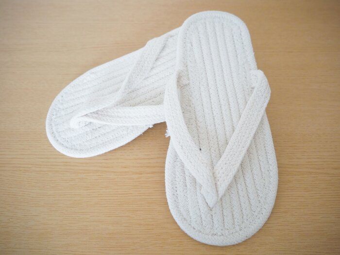 【ダイソー】スタンダードプロダクツのルームサンダルで夏の室内も快適！