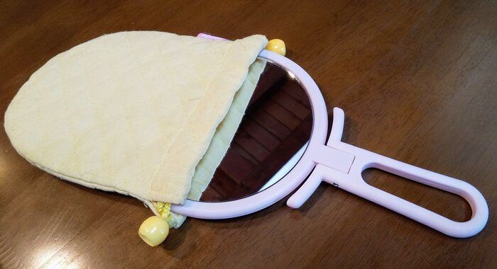 まさか【ダイソー】で⁉我が家にジャストなスタンドミラーが見つかる奇跡