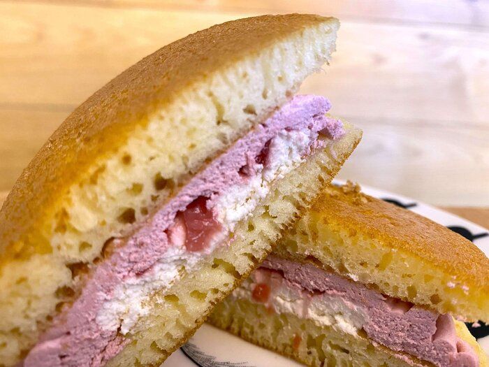 【セブン】いちごの新商品でた！いちごクリーム＆ホイップどら