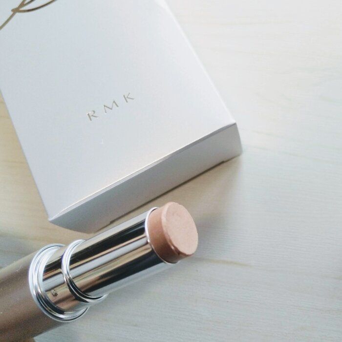 マスクメイクの必須アイテム！デパコスなのにプチプラで買える「RMKグロースティック」