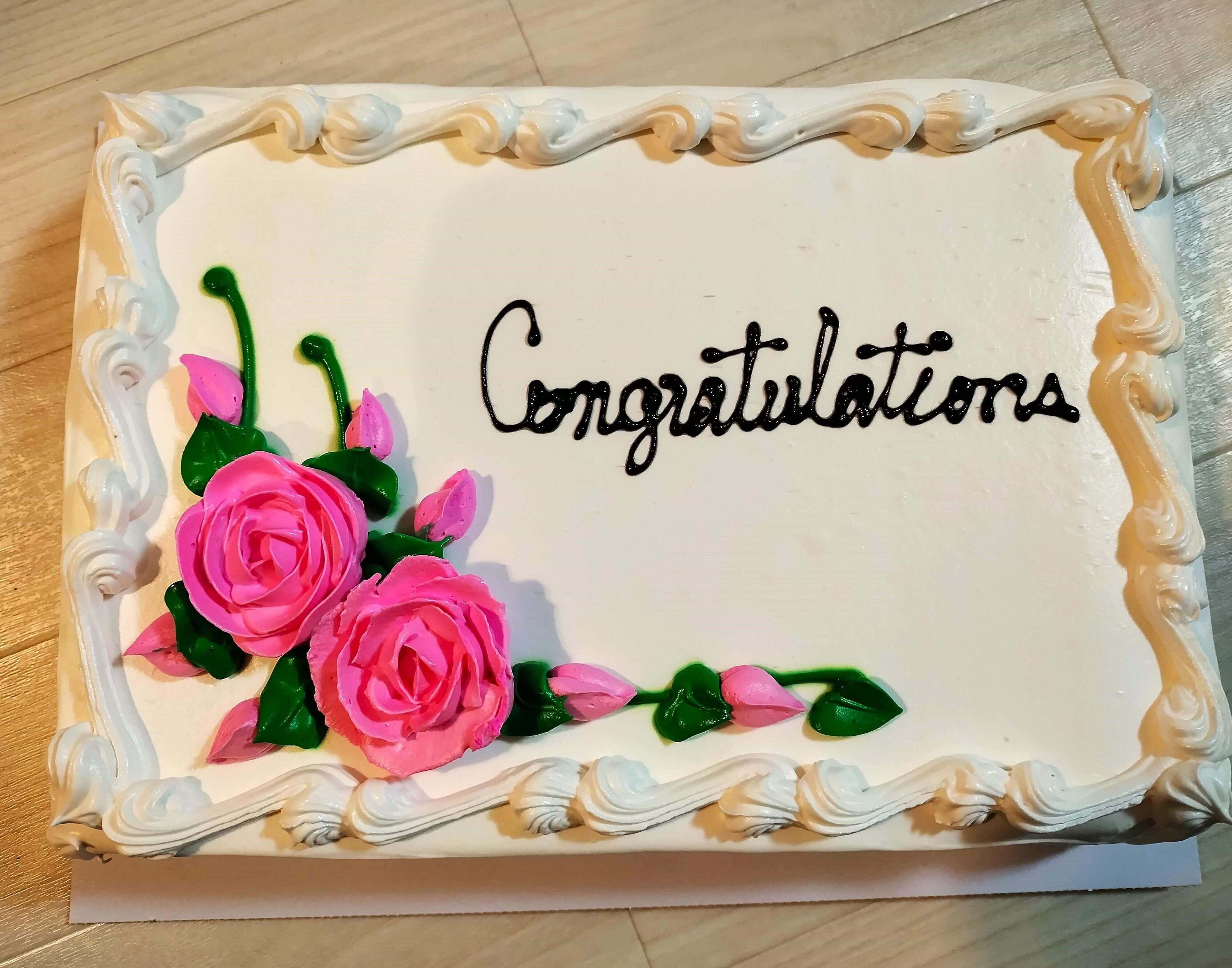 【コストコ】定番ケーキが小さくなって登場！「クォーターシートケーキ」