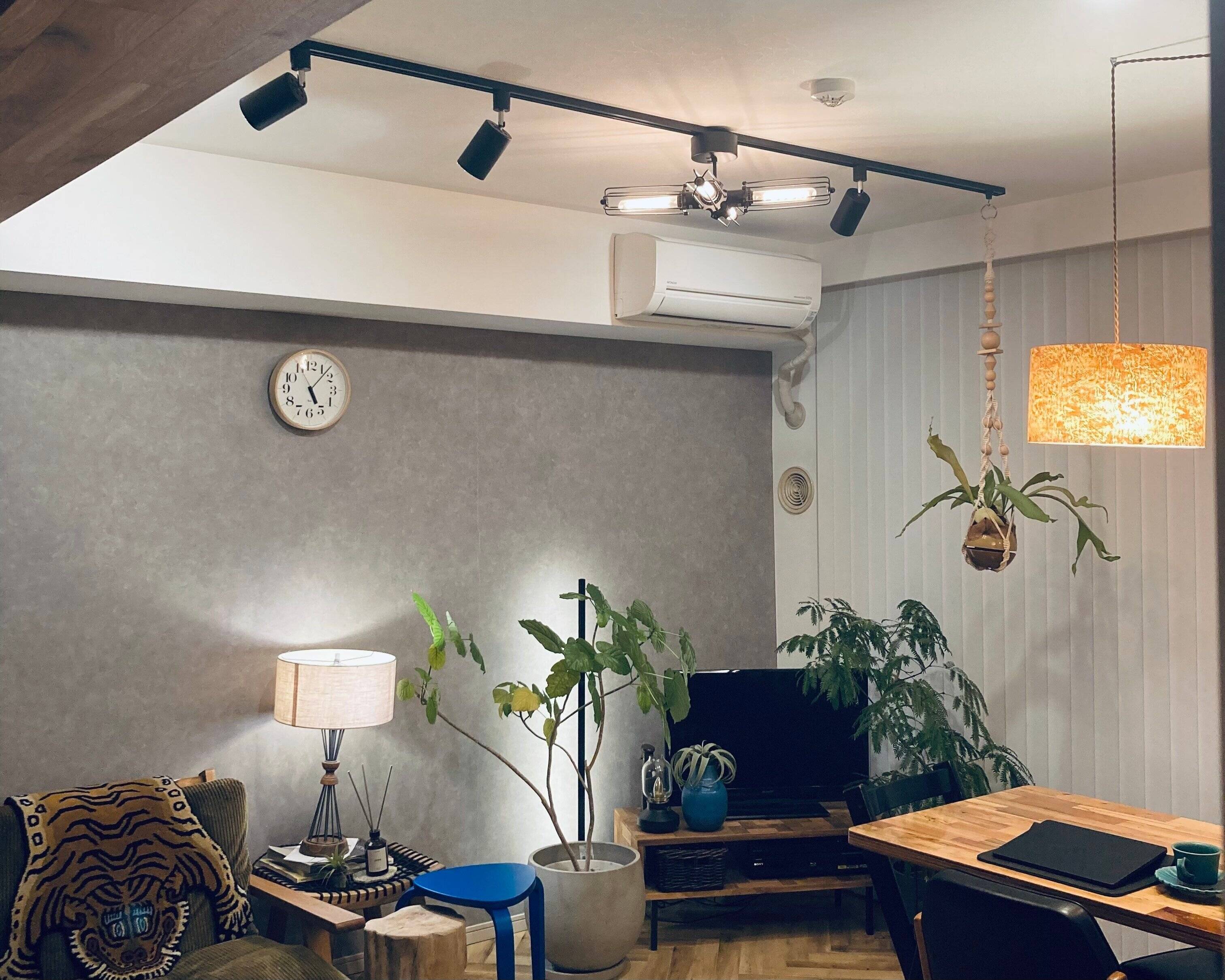 ルームスタイリストが実践中。部屋を広く見せるコツ・５選